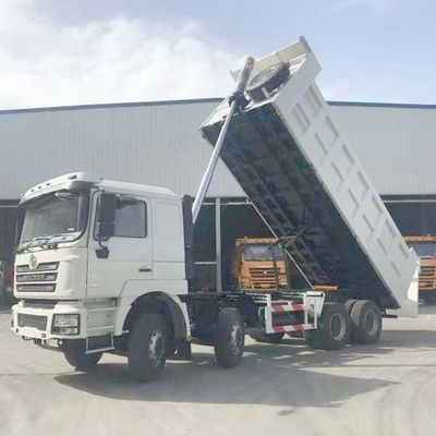 Shacman 8X4 Abwasserbehälter für Schwermaschinen LHD-Frachtbehälter Größe 6800*2350*1600mm